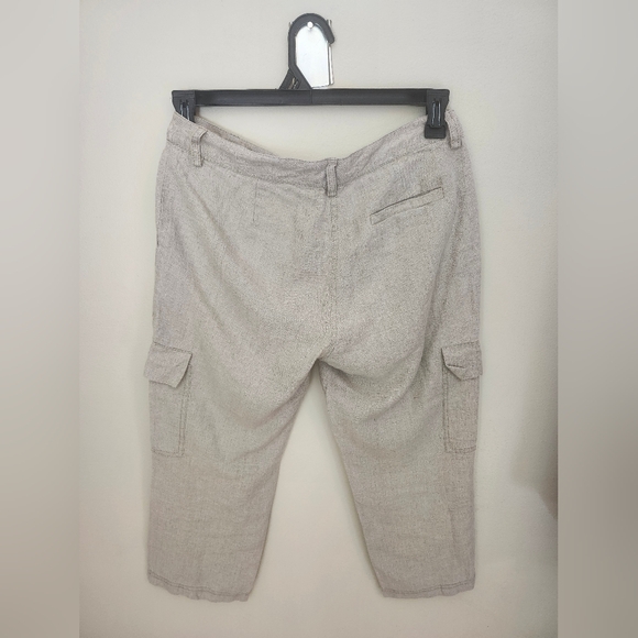 Eileen Fisher %100 linen tan Capri cargo pants - Picture 6 of 6